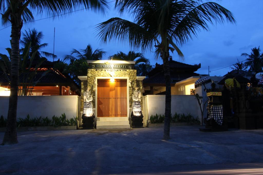 Hotel Melamun Lovina Esterno foto